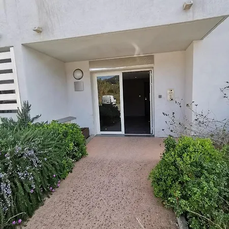 Biguglia- Tres Bel - Toit Terrasse - Pour 4 Personnes- Bia-tor2-61 公寓 *