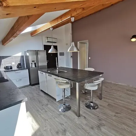 Biguglia- Tres Bel - Toit Terrasse - Pour 4 Personnes- Bia-tor2-61 公寓